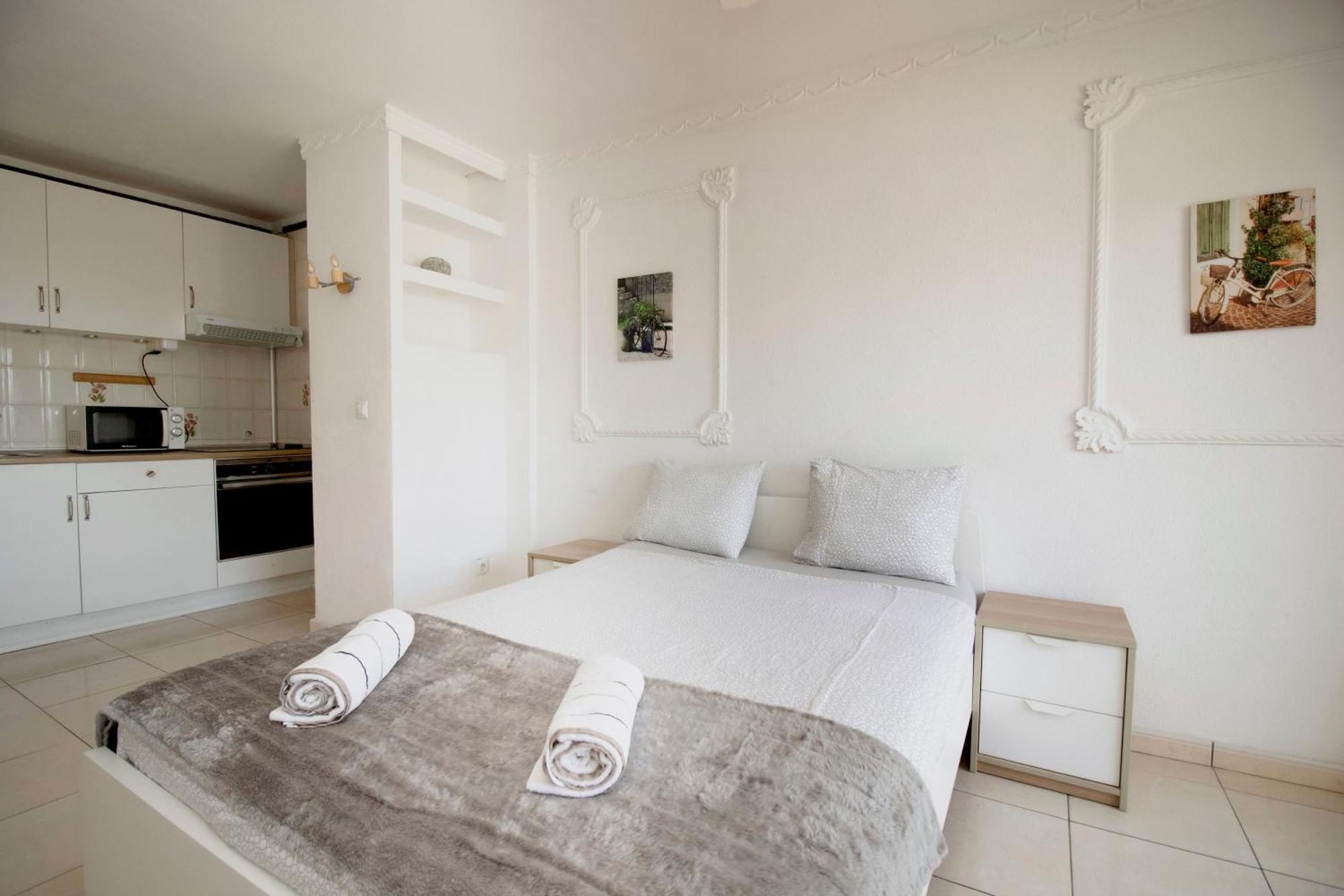 Studio In Calypso,Calahonda 200 Metres From The Beach Sitio de Calahonda Kültér fotó